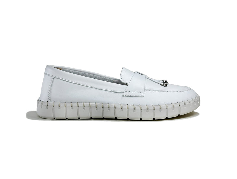 Women's Bowknot White Color Leather Loafer
