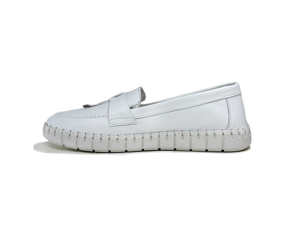 Women's Bowknot White Color Leather Loafer