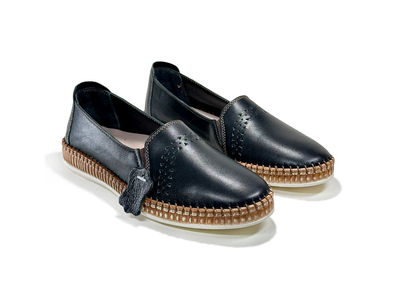 Women's Hole Patterned Black Color Leather Shoes